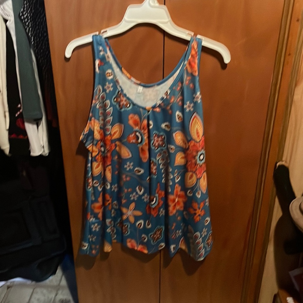 Floral tank top